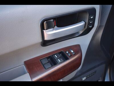 2017 Toyota Sequoia Platinum   - Photo 19 - Mesa, AZ 85201