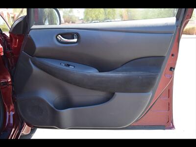 2017 Nissan LEAF S   - Photo 35 - Mesa, AZ 85201