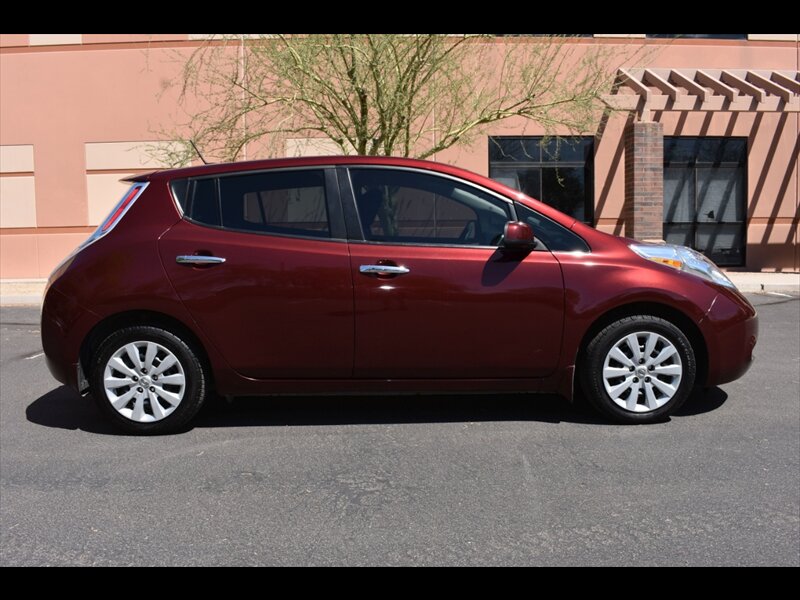 2017 Nissan LEAF S - Photo 1 - Mesa, AZ 85201