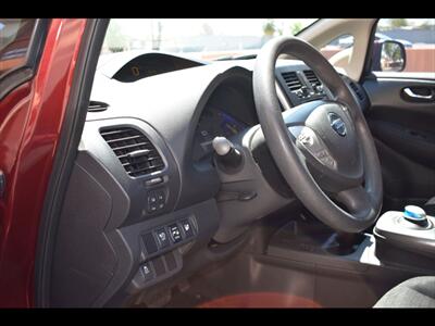 2017 Nissan LEAF S   - Photo 15 - Mesa, AZ 85201