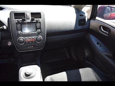 2017 Nissan LEAF S   - Photo 31 - Mesa, AZ 85201