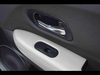 2022 Honda HR-V LX   - Photo 32 - Mesa, AZ 85201