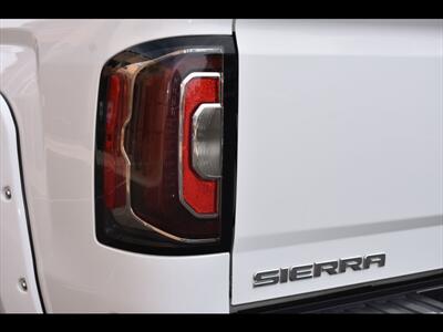 2018 GMC Sierra 1500 SLT - Photo 50 - Mesa, AZ 85201