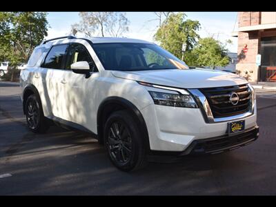 2022 Nissan Pathfinder SV - Photo 2 - Mesa, AZ 85201