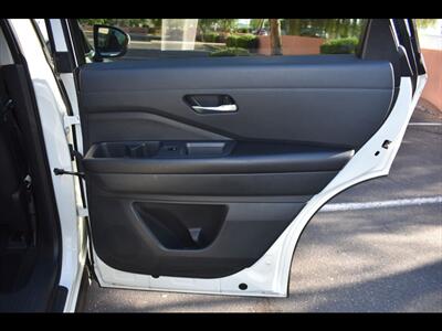 2022 Nissan Pathfinder SV - Photo 29 - Mesa, AZ 85201