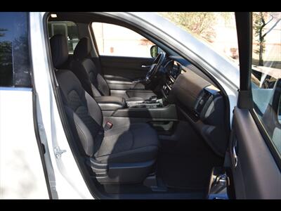 2022 Nissan Pathfinder SV - Photo 35 - Mesa, AZ 85201