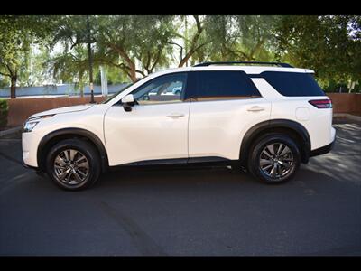 2022 Nissan Pathfinder SV - Photo 4 - Mesa, AZ 85201