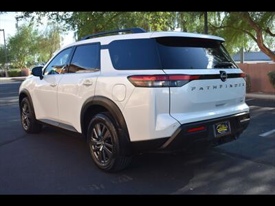 2022 Nissan Pathfinder SV - Photo 6 - Mesa, AZ 85201