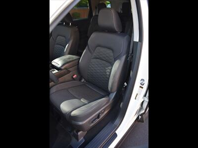 2022 Nissan Pathfinder SV - Photo 17 - Mesa, AZ 85201