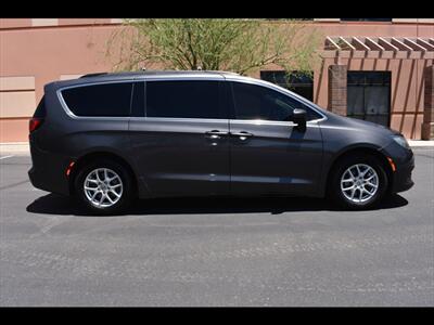 2021 Chrysler Voyager LXi - Photo 1 - Mesa, AZ 85201