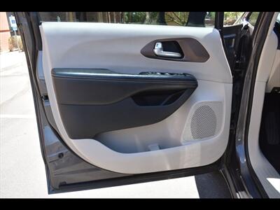 2021 Chrysler Voyager LXi - Photo 17 - Mesa, AZ 85201