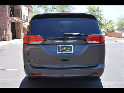 2021 Chrysler Voyager LXi - Photo 9 - Mesa, AZ 85201