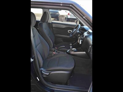 2015 Kia Soul   - Photo 27 - Mesa, AZ 85201