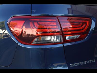 2019 Kia Sorento LX - Photo 48 - Mesa, AZ 85201