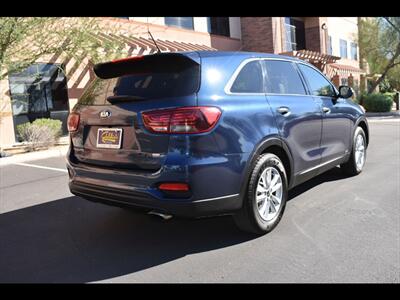 2019 Kia Sorento LX - Photo 9 - Mesa, AZ 85201