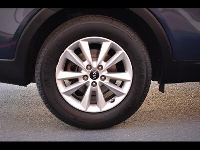 2019 Kia Sorento LX - Photo 38 - Mesa, AZ 85201