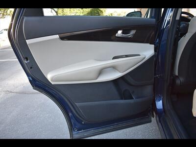 2019 Kia Sorento LX - Photo 22 - Mesa, AZ 85201