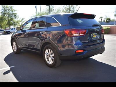 2019 Kia Sorento LX - Photo 6 - Mesa, AZ 85201