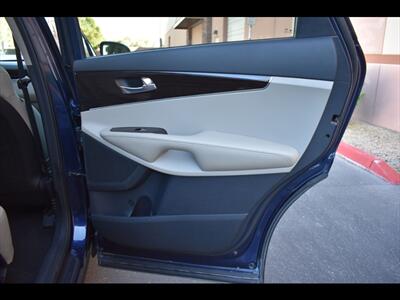 2019 Kia Sorento LX - Photo 28 - Mesa, AZ 85201
