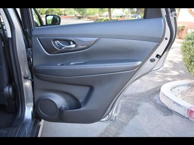 2020 Nissan Rogue SV - Photo 29 - Mesa, AZ 85201