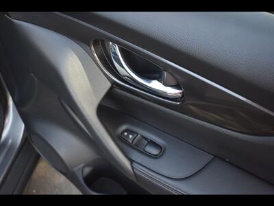 2020 Nissan Rogue SV - Photo 37 - Mesa, AZ 85201