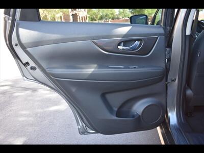 2020 Nissan Rogue SV - Photo 24 - Mesa, AZ 85201