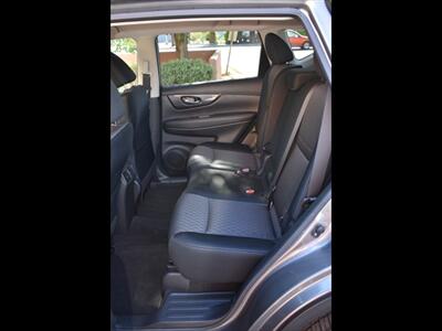 2020 Nissan Rogue SV - Photo 21 - Mesa, AZ 85201