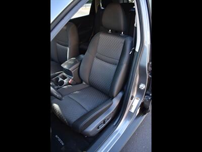 2020 Nissan Rogue SV - Photo 18 - Mesa, AZ 85201