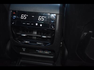 2021 Jeep Grand Cherokee L Overland   - Photo 27 - Mesa, AZ 85201