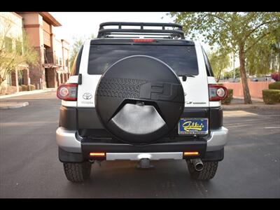 2013 Toyota FJ Cruiser   - Photo 9 - Mesa, AZ 85201