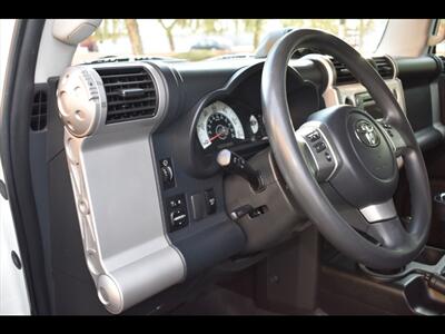 2013 Toyota FJ Cruiser   - Photo 12 - Mesa, AZ 85201