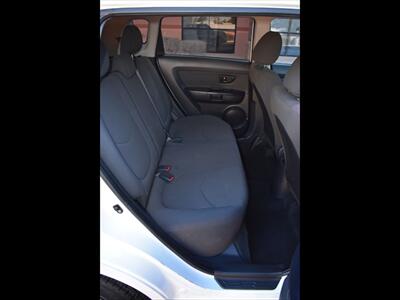 2012 Kia Soul   - Photo 23 - Mesa, AZ 85201