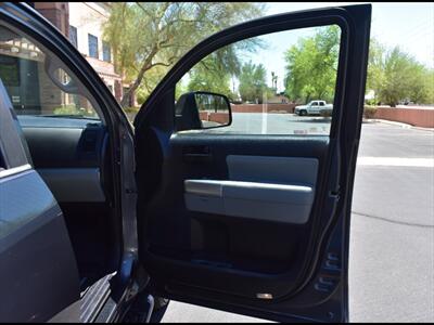 2019 Toyota Sequoia SR5   - Photo 32 - Mesa, AZ 85201