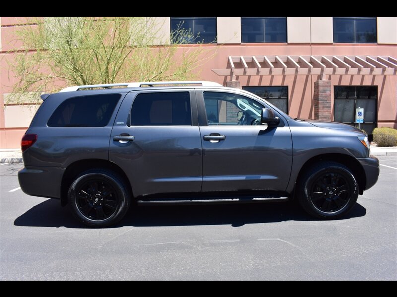 2019 Toyota Sequoia SR5 - Photo 1 - Mesa, AZ 85201