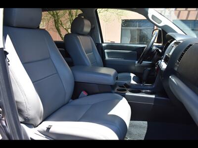 2019 Toyota Sequoia SR5   - Photo 34 - Mesa, AZ 85201