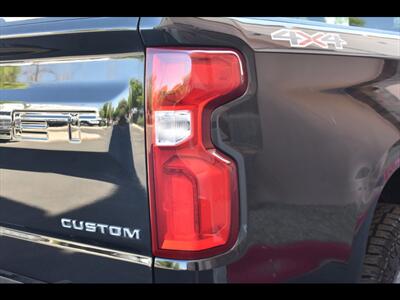 2022 Chevrolet Silverado 1500 Limited Custom   - Photo 49 - Mesa, AZ 85201