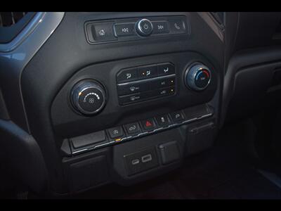 2022 Chevrolet Silverado 1500 Limited Custom   - Photo 12 - Mesa, AZ 85201