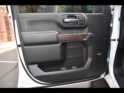 2022 GMC Sierra 2500HD Denali   - Photo 18 - Mesa, AZ 85201