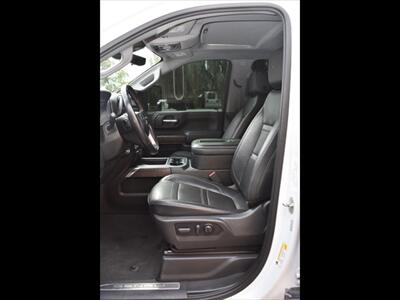 2022 GMC Sierra 2500HD Denali   - Photo 16 - Mesa, AZ 85201