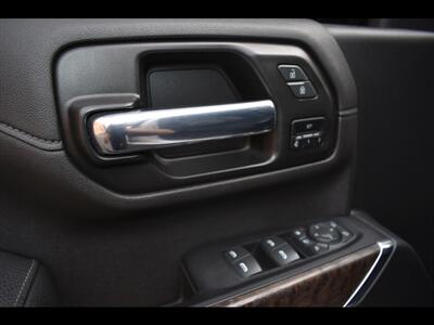 2022 GMC Sierra 2500HD Denali   - Photo 19 - Mesa, AZ 85201