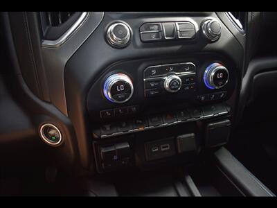2022 GMC Sierra 2500HD Denali   - Photo 13 - Mesa, AZ 85201