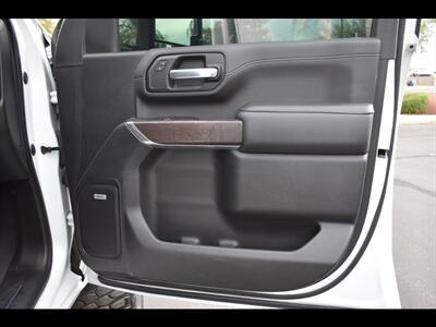 2022 GMC Sierra 2500HD Denali   - Photo 37 - Mesa, AZ 85201