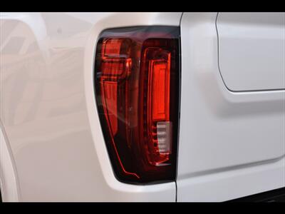 2022 GMC Sierra 2500HD Denali   - Photo 56 - Mesa, AZ 85201