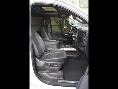 2022 GMC Sierra 2500HD Denali   - Photo 35 - Mesa, AZ 85201