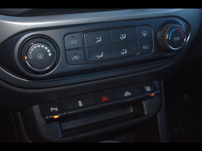 2022 Chevrolet Colorado LT   - Photo 12 - Mesa, AZ 85201