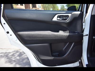 2014 Nissan Pathfinder S   - Photo 20 - Mesa, AZ 85201