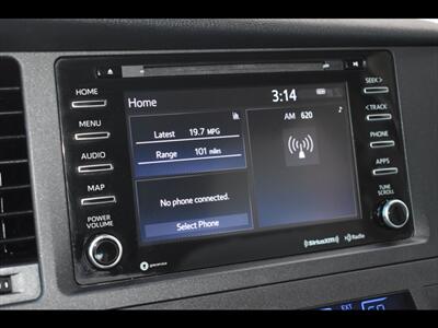 2020 Toyota Sienna LE 8-Passenger   - Photo 10 - Mesa, AZ 85201