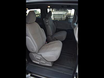 2020 Toyota Sienna LE 8-Passenger   - Photo 24 - Mesa, AZ 85201