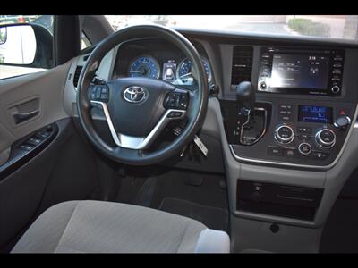 2020 Toyota Sienna LE 8-Passenger   - Photo 28 - Mesa, AZ 85201