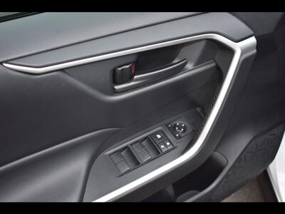 2020 Toyota RAV4 LE   - Photo 19 - Mesa, AZ 85201